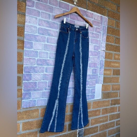 I.AM.GIA Savannah Mid-Rise Flare Jeans small - Picture 5 of 11